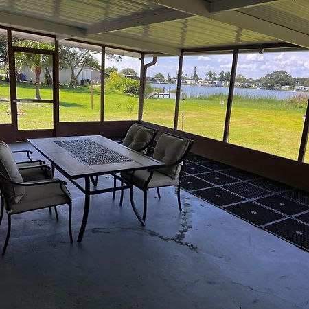 Lakeside Retreat - 3 Bedroom, 2 Bathroom House By The Lake Lakeland Exteriör bild