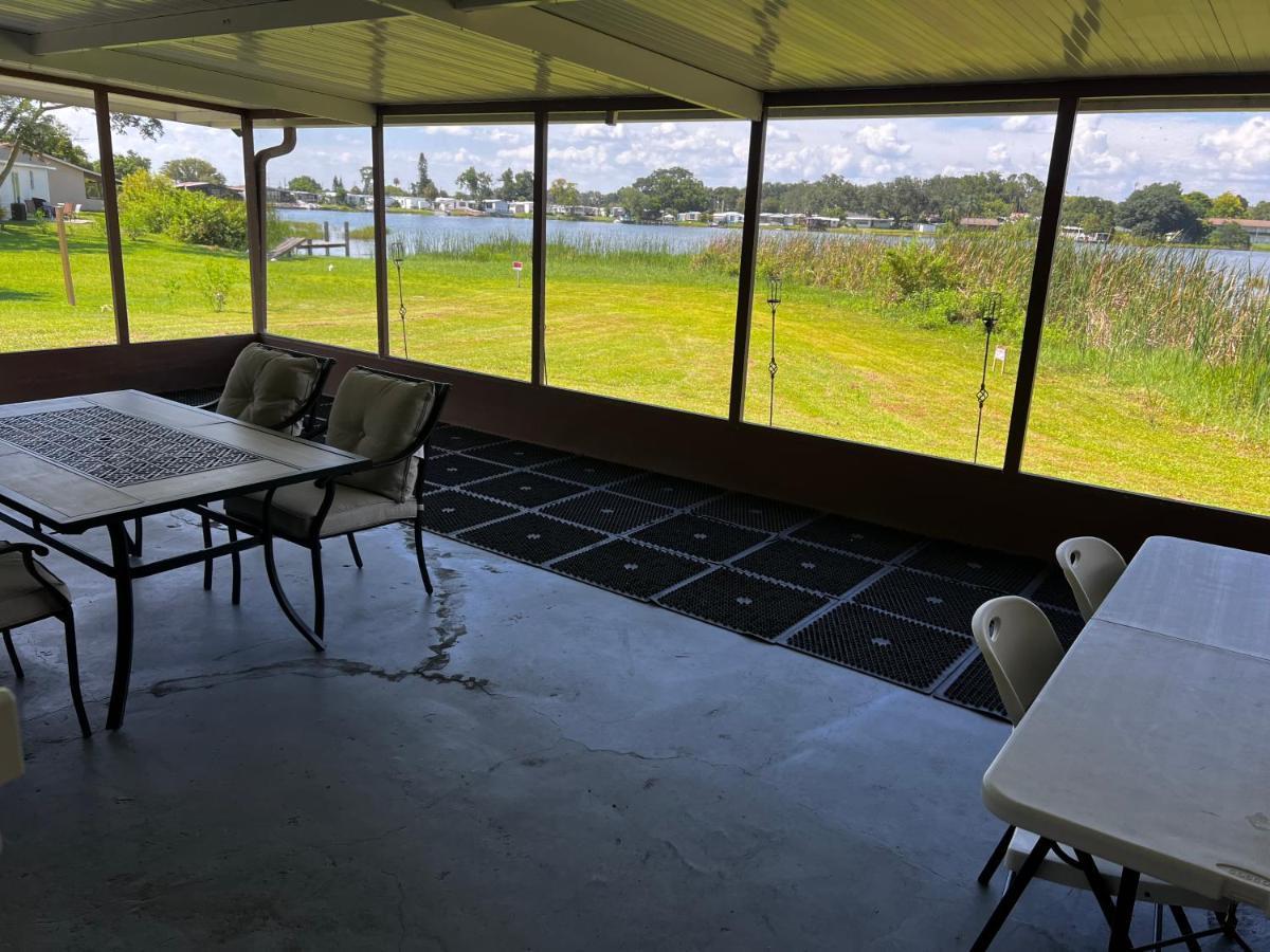 Lakeside Retreat - 3 Bedroom, 2 Bathroom House By The Lake Lakeland Exteriör bild